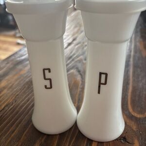 Tupperware White Salt & Pepper Shakers with Gold Lettering